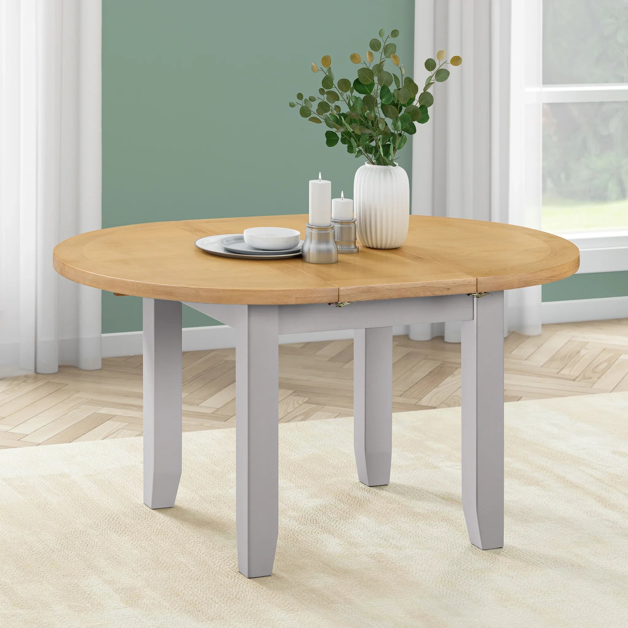 Gloucester 1.1M Round Extending Dining Table with 4 Chairs