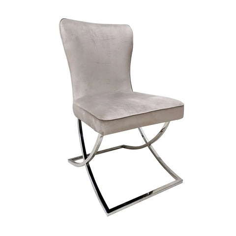 Vanquish Set of 4 Button Back Dining Chairs