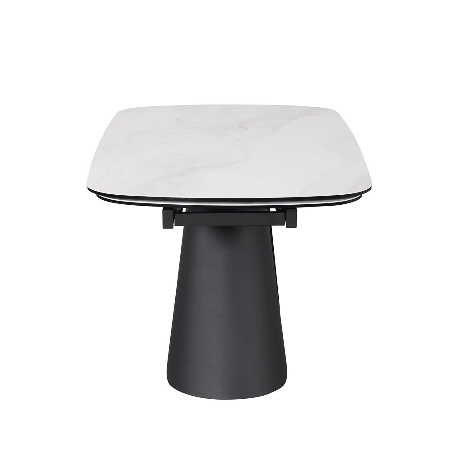 Perla Ext Dining Table with 4 Perla Carver Swivel Chairs