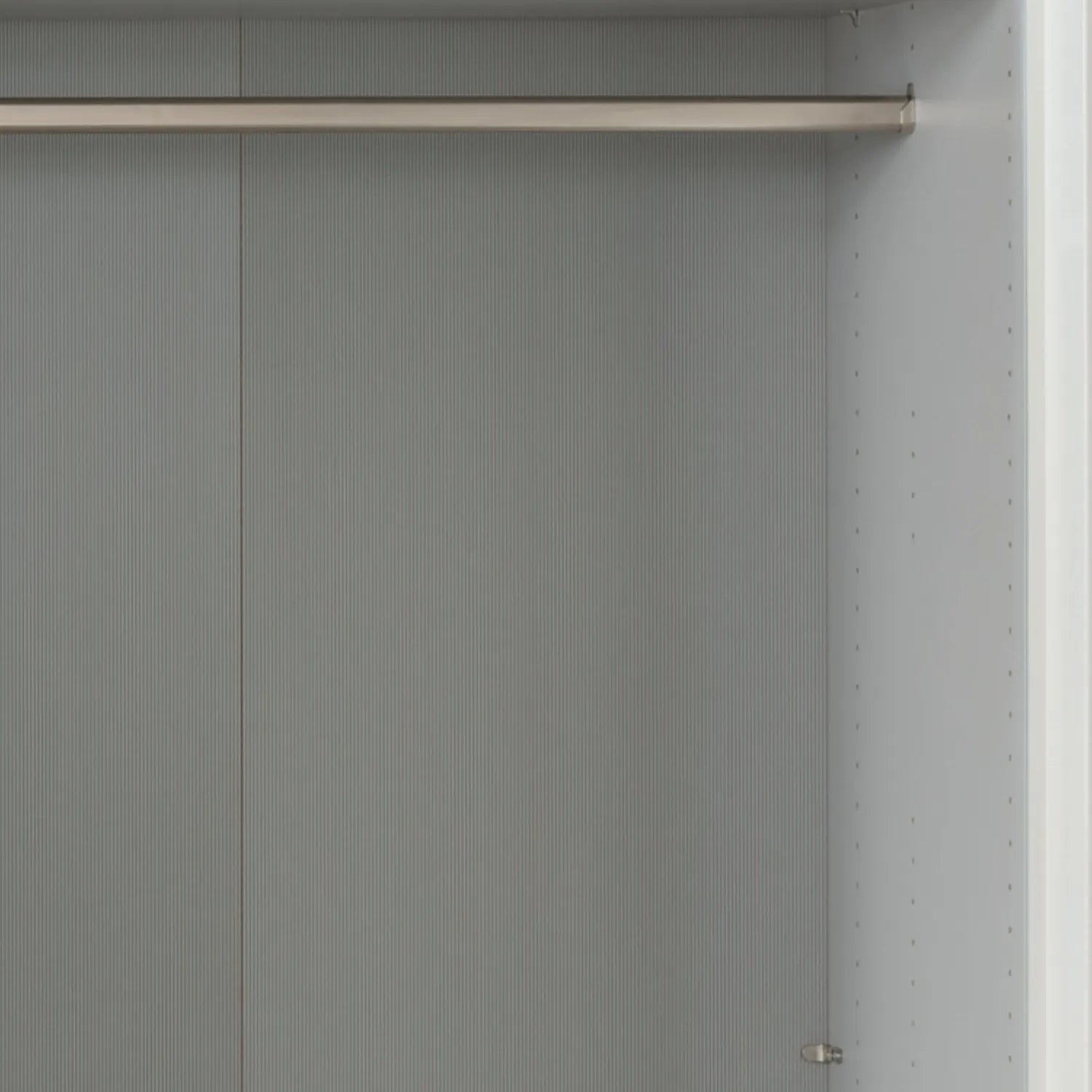 Vilmar Pebble Grey Glass 3 Door Sliding Wardrobe