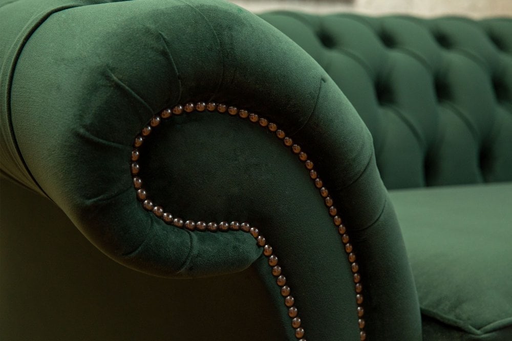 Oswald & Pablo Woodstock Chesterfield Green Corner Sofa, also available in a variety of fabrics and colours - Stud Detail Image